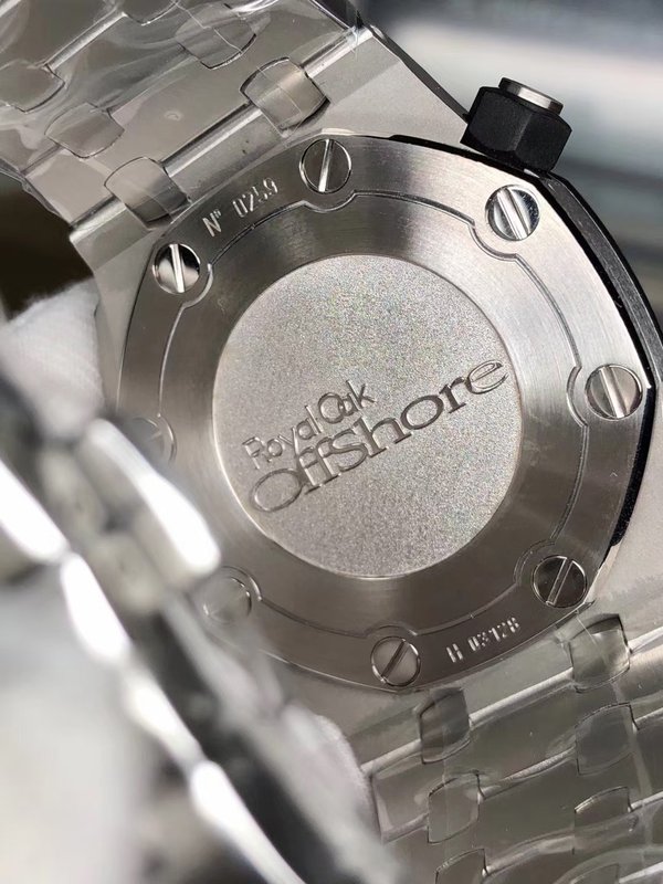 오데마 피게 로얄 오크 오프쇼어 오토매틱 스틸 밴드 시 001-170520