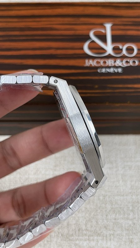 오데마 피게 프로스티드 골드 오토매틱 시계 001-170740