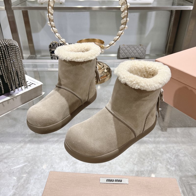 미우미우 끈 디테일 울 숏 부츠 스노우 부츠 001-171894