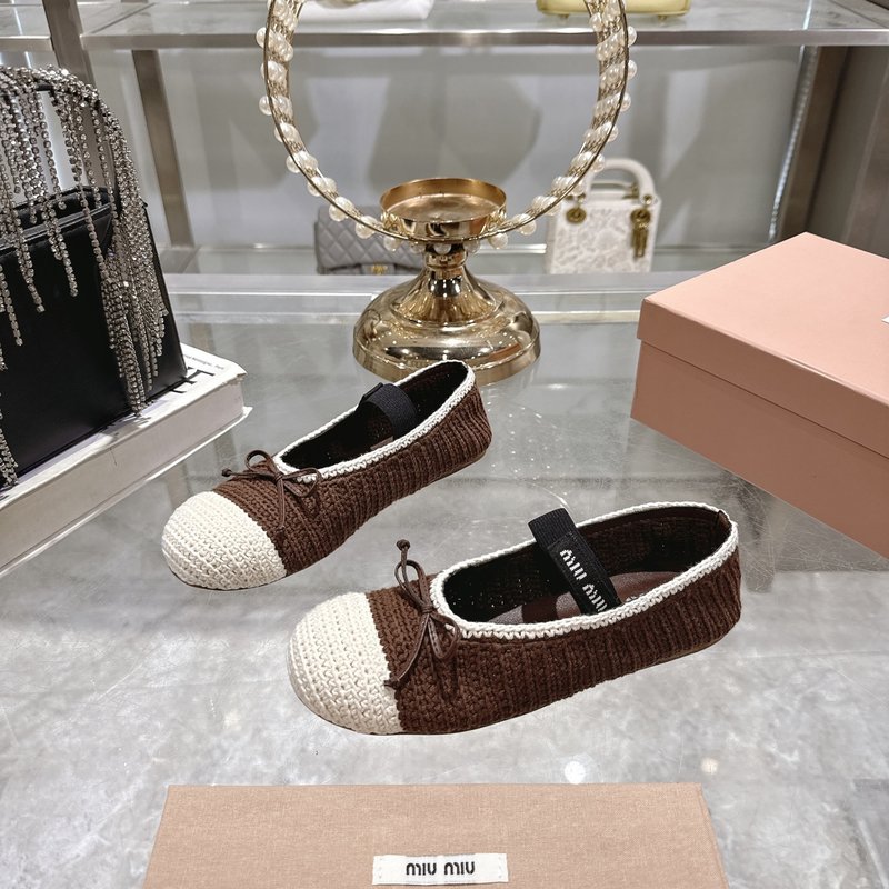 미우미우 새틴 발레리나 플랫 슈즈 001-172044