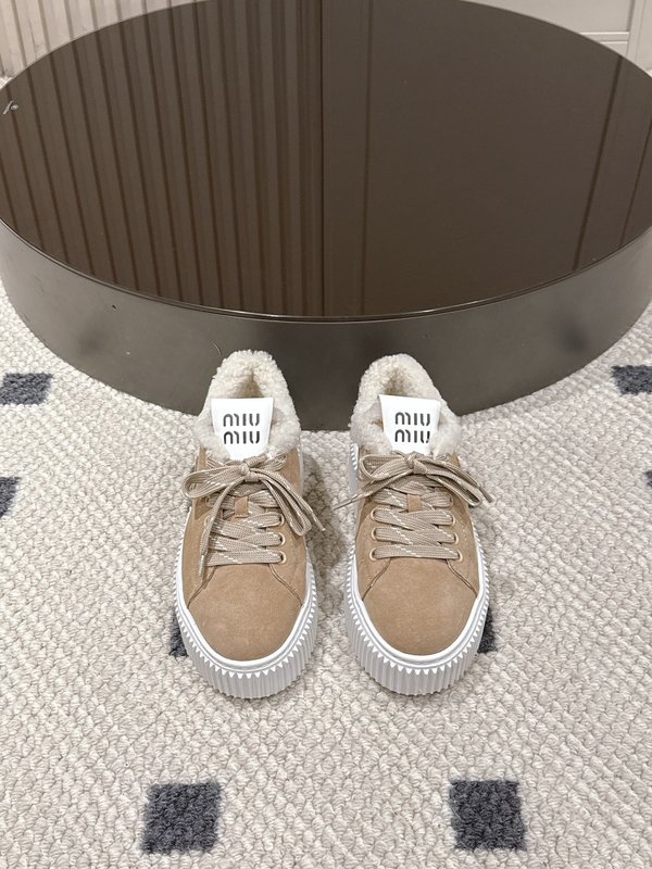 MIUMIU 리얼 퍼 스웨이드 플랫폼 슈즈 001-172081