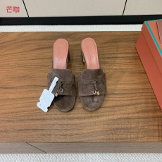로로피아나 양경 미들힐 가죽 슬리퍼 001-172106