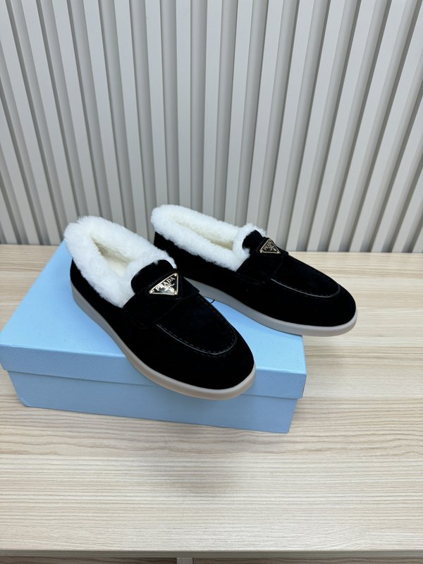 프라다 가을 겨울 울 칼라 로퍼 001-172279