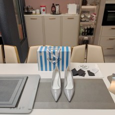 프라다 뉴 플랫 힐 뾰족한 토 펌프스 001-172331