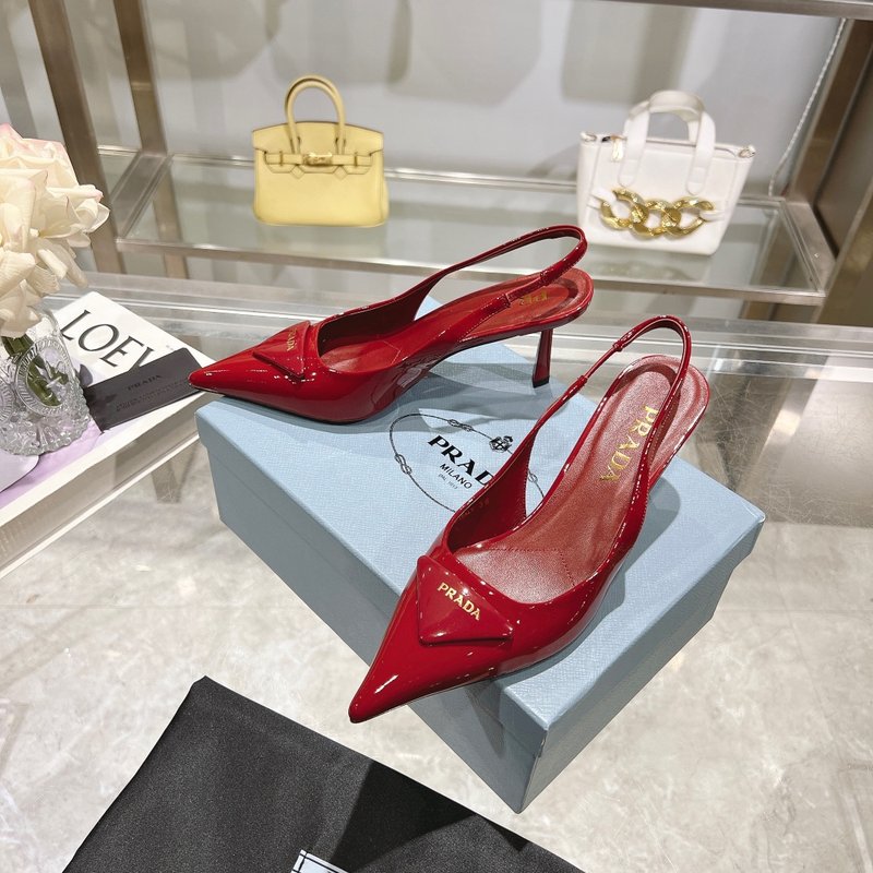 프라다 뾰족한 발가락 페이던트 하이힐 샌들 001-172390