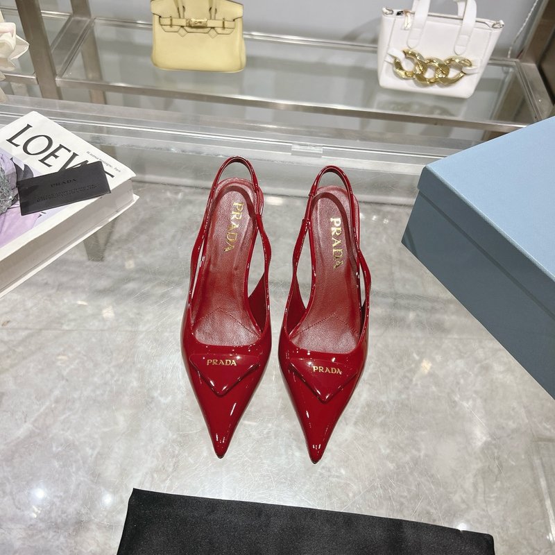 프라다 뾰족한 발가락 페이던트 하이힐 샌들 001-172390