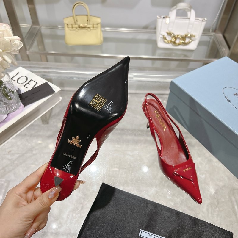 프라다 뾰족한 발가락 페이던트 하이힐 샌들 001-172390