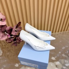프라다 뾰족한 발가락 오픈 토 하이힐 빈티지 룩 싱글 001-172490