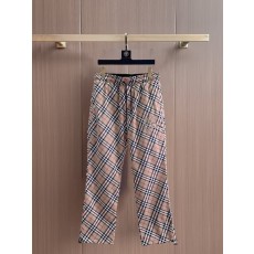 버버리 클래식 로고 캐주얼 팬츠 001-172883
