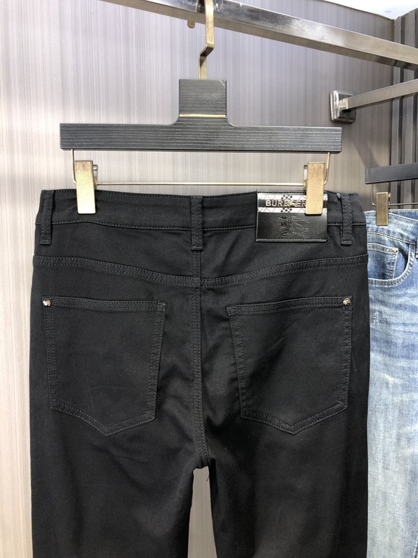 버버리 울트라소프트 워시 데님 팬츠 001-172992