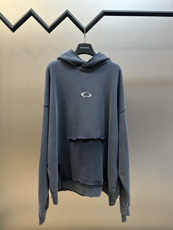 발렌시아가 홀 포켓 후드 티셔츠 001-173156