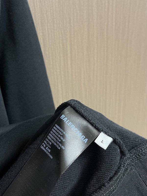 발렌시아가 프린트 후드 티셔츠 001-173173