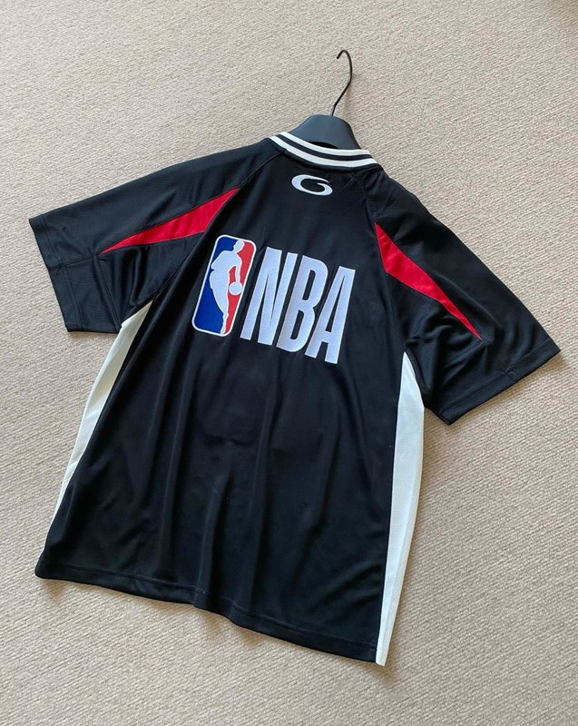 발렌시아가 NBA 콜라보 컬러 블록 오버핏 티셔츠 001-173194