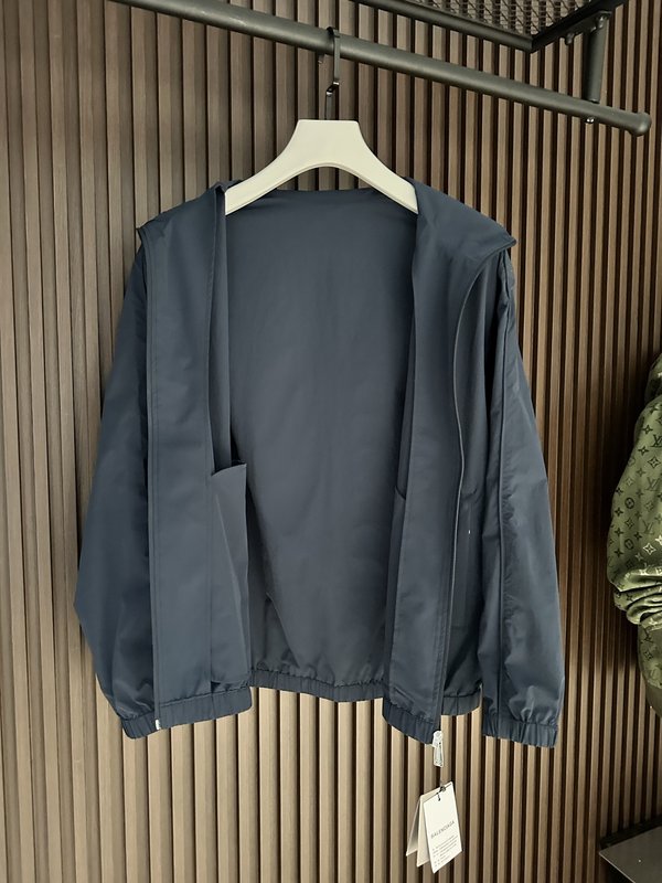 발렌시아가 3B 로고 스탠드 칼라 나일론 자켓 001-173207