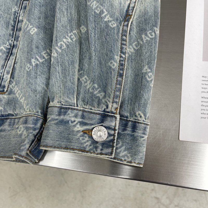 발렌시아가 풀 프린트 데님 자켓 001-173222