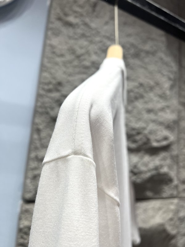 발렌시아가 디자이너 시리즈 레트로 엠보싱 반팔 티셔츠 001-173261
