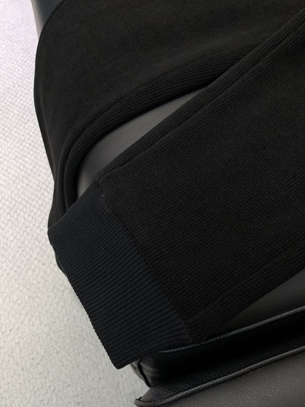 발렌시아가 겨울 자수 로고 캐주얼 팬츠 001-173308