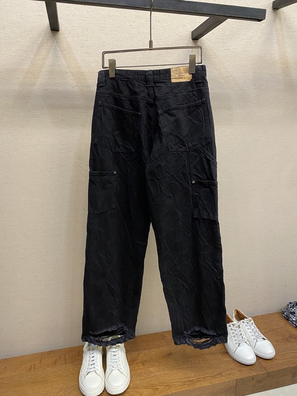 발렌시아가 워싱 빈티지 홀 스트레이트 핏 데님 팬츠 001-173347