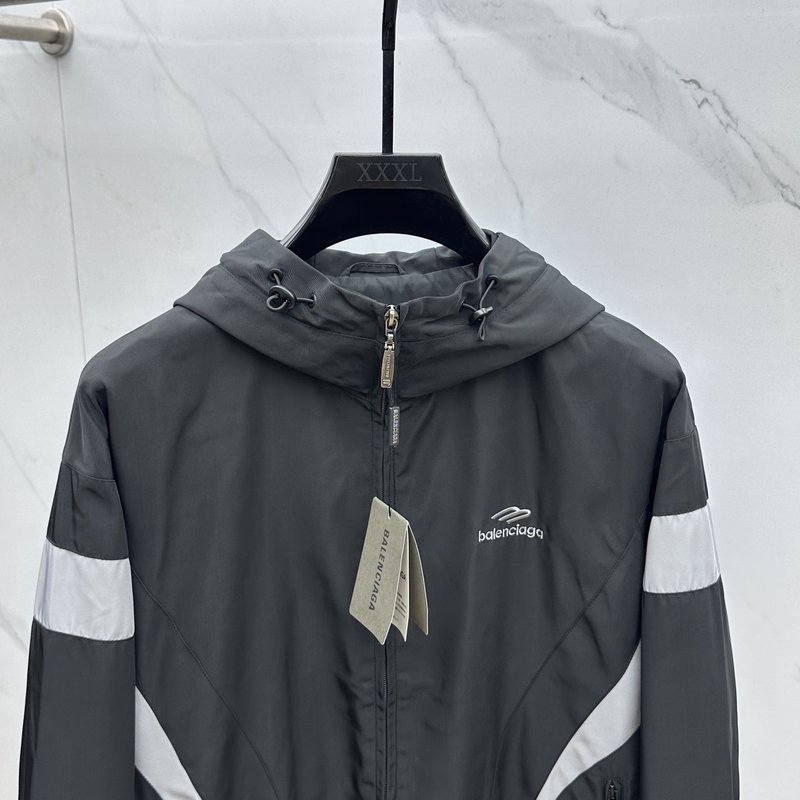 발렌시아가 로고 컬러 블록 지퍼 자켓 001-173361
