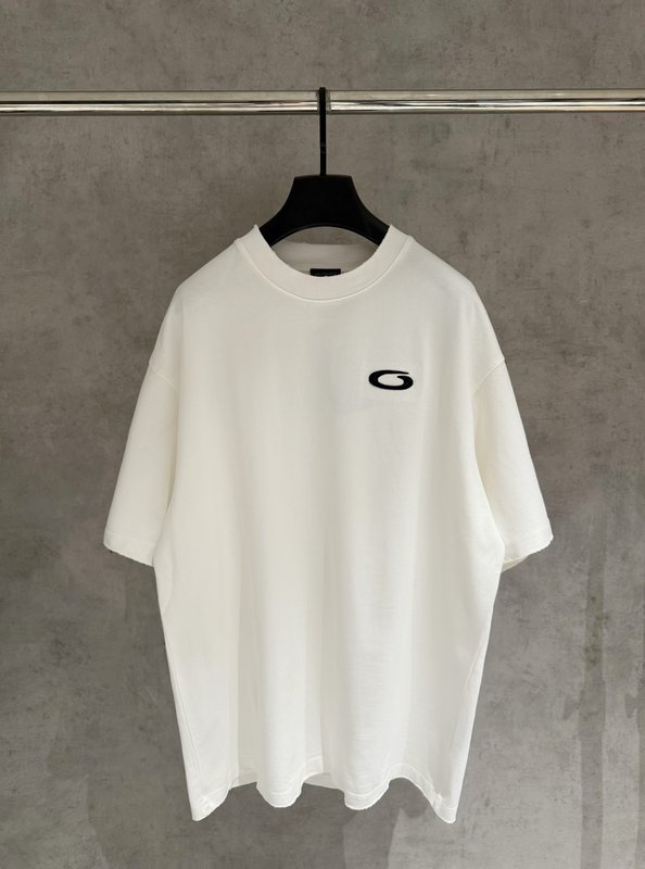 발렌시아가 자수 루즈핏 반팔 티셔츠 001-173387