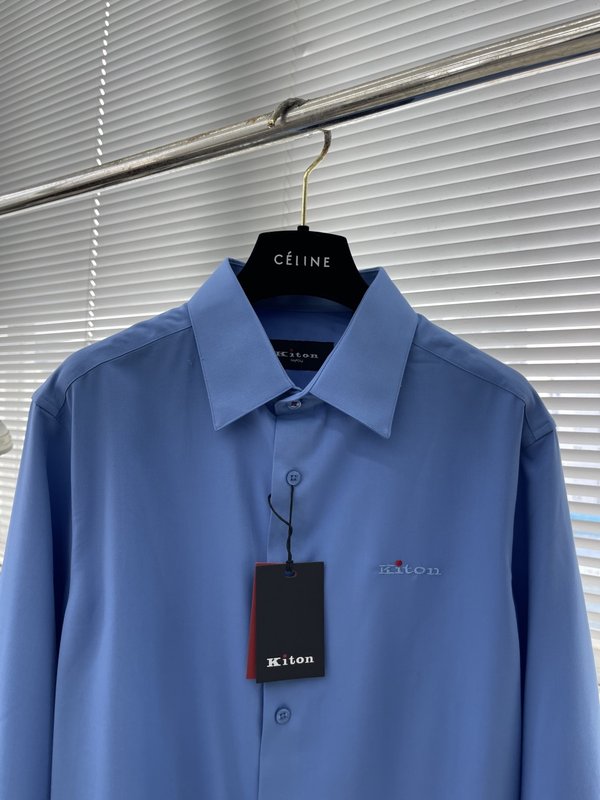Kiton 남성 면 소재 자수 칼라 긴팔 셔츠 001-173875