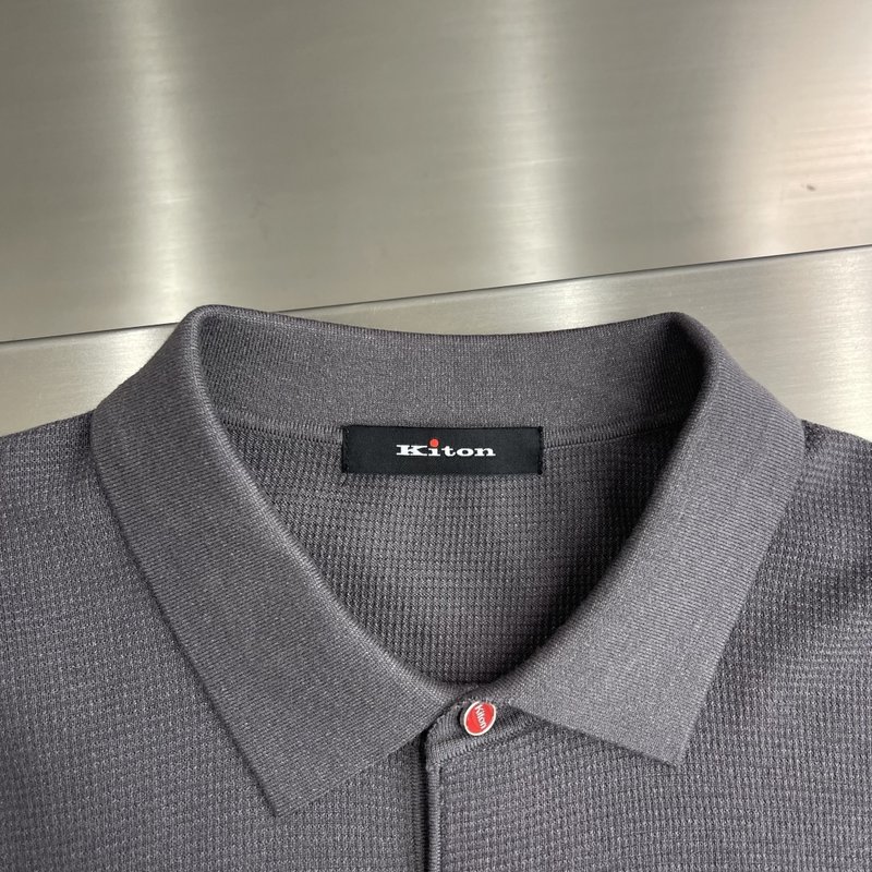 Kiton 3 단 버튼 칼라 니트 긴팔 스웨터 001-173883