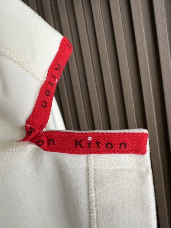 Kiton 가을 겨울 신상 텐셀 데론 니트 티셔츠 001-173888