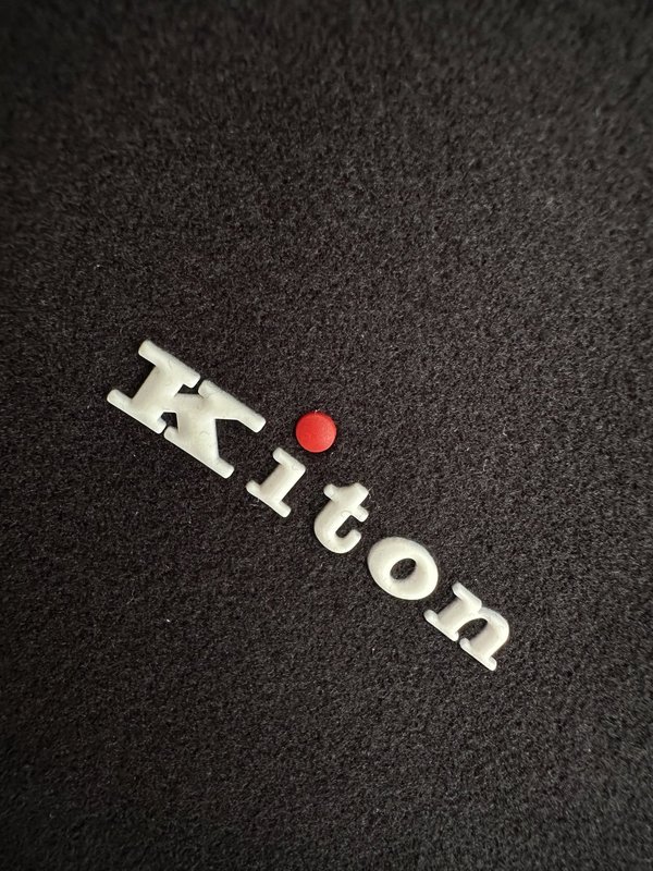 Kiton 가을 겨울 신상 텐셀 데론 니트 티셔츠 001-173891