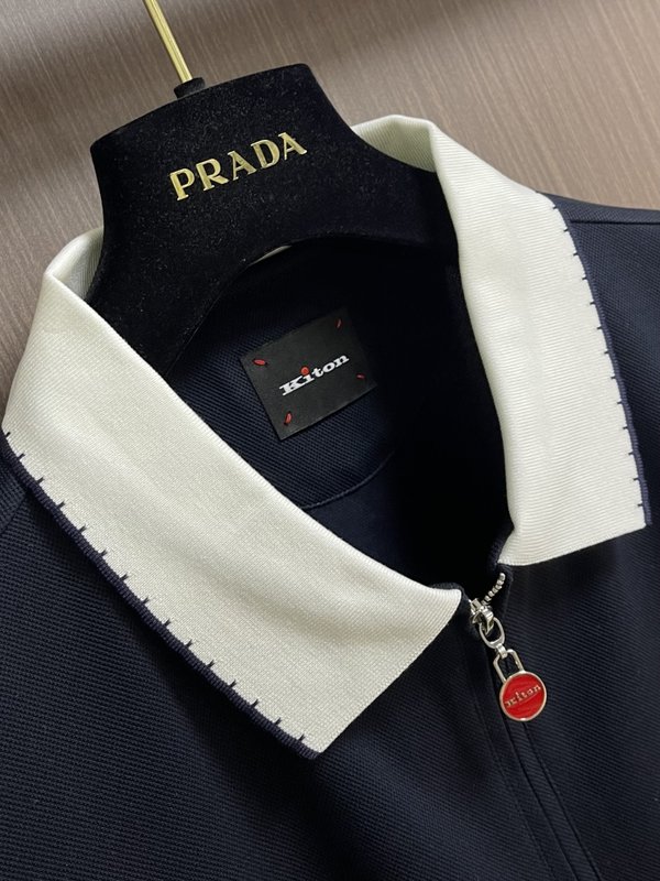 Kiton 남성 하프 지퍼 니트 반팔 폴로 셔츠 001-173900