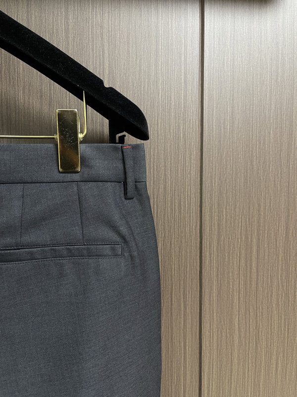 Kiton 빈티지 캐주얼 슬림핏 남성 정장 바지 001-173917