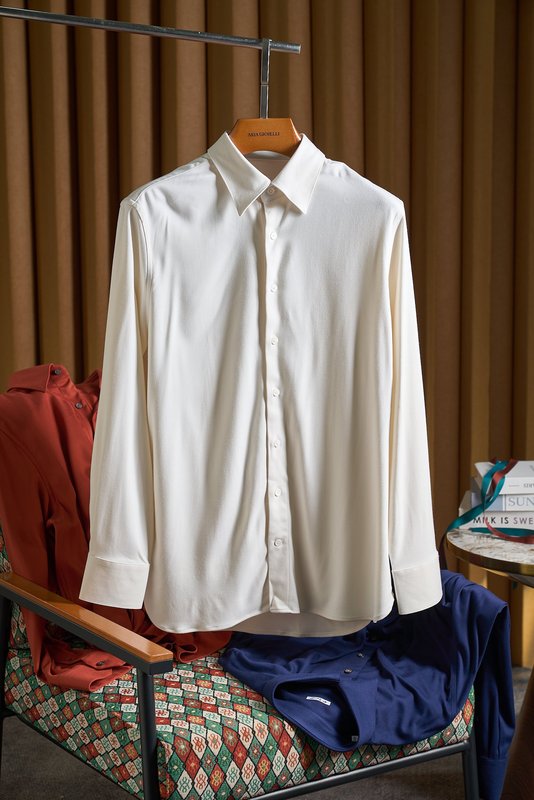 Kiton 울 혼방 남성 비즈니스 셔츠 001-173919