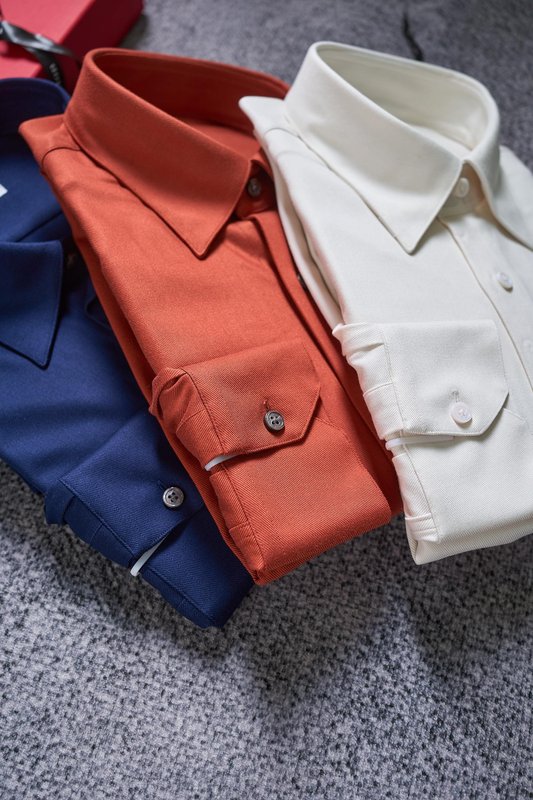 Kiton 울 혼방 남성 비즈니스 셔츠 001-173920