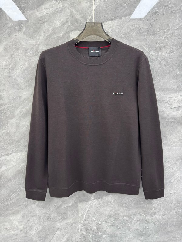 Kiton 남성 프리미엄 미니멀 로고 니트 긴팔 001-173953