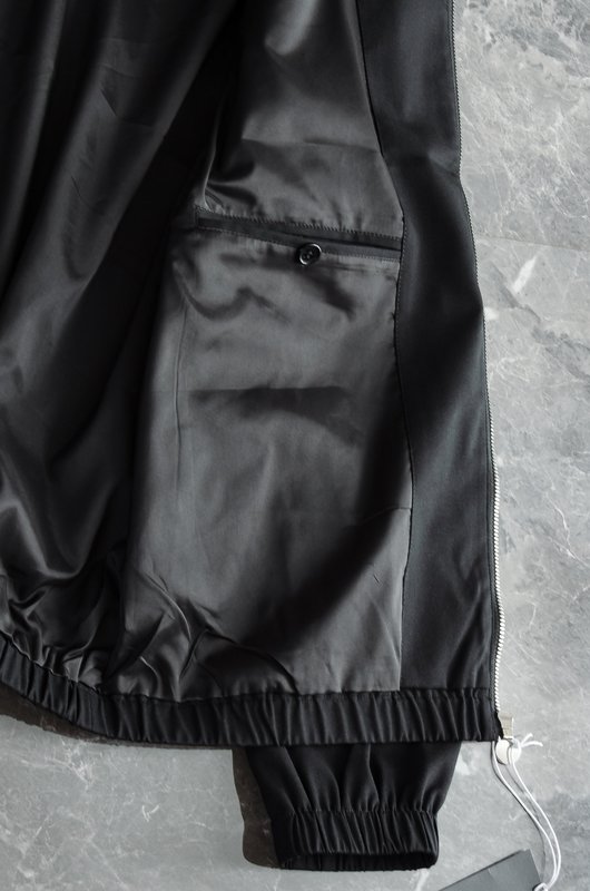Kiton 남성 캐주얼 스포츠 세트 재킷과 바지 001-174012
