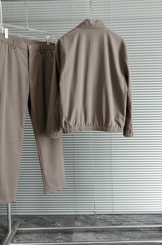 Kiton 남성 캐주얼 스포츠 세트 재킷 및 바지 001-174014