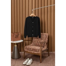 Kiton 남성 V 넥 코튼 카디건 니트 001-174053