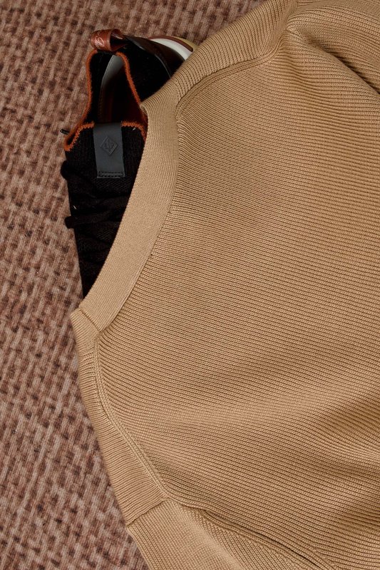 Kiton 남성 V 넥 코튼 카디건 니트 001-174054
