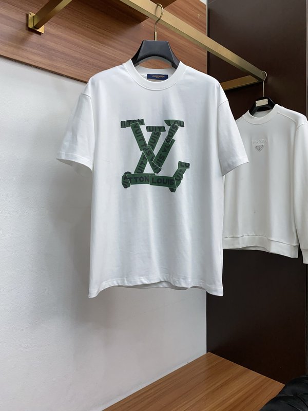 루이비통 남성 순면 라운드넥 반팔 티셔츠 001-174125