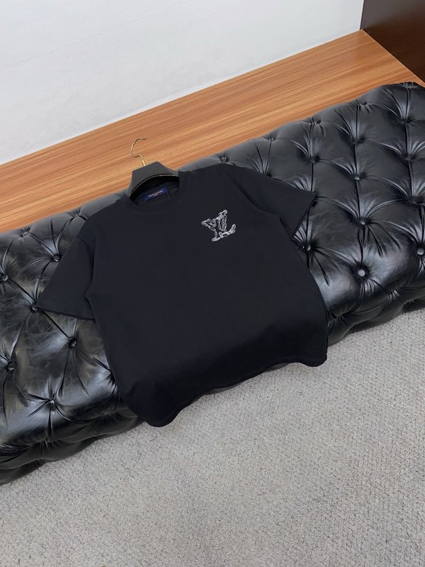 루이비통 남성 패션 캐주얼 반팔 티셔츠 001-174205