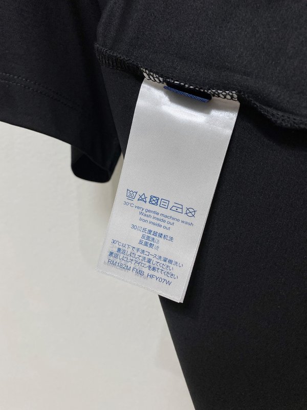 루이비통 남성 라운드넥 반팔 티셔츠 001-174260