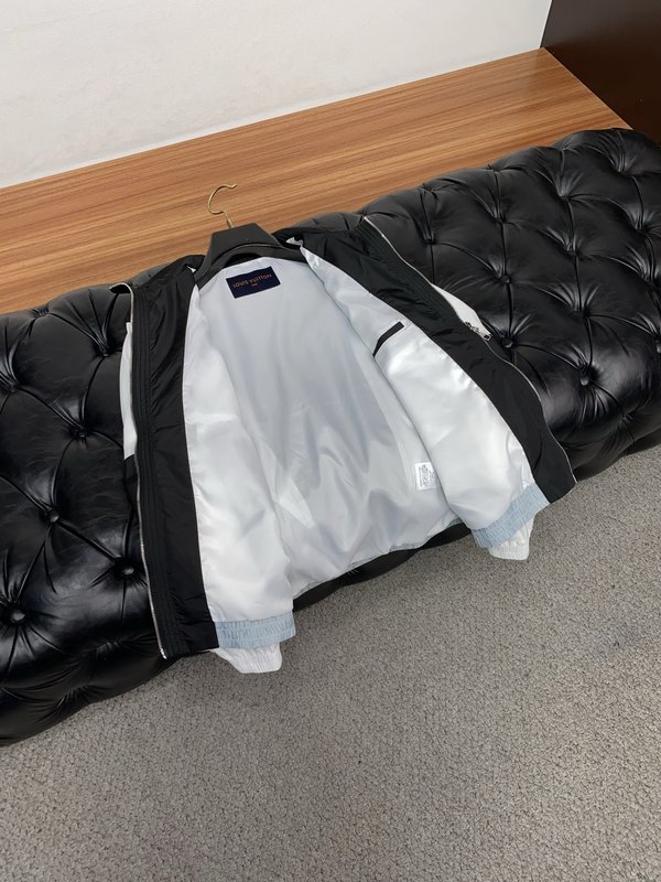 루이비통 남성 후드 자켓 아우터 001-174296