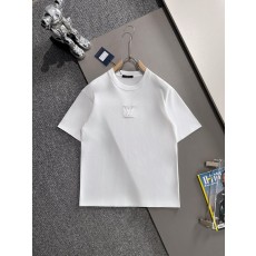 루이비통 남성 라운드넥 반팔 티셔츠 001-174394