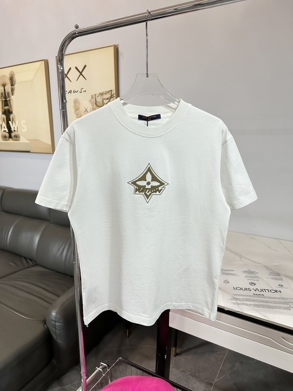 루이비통 중공 자수 접착 디자인 반팔 티셔츠 001-174396