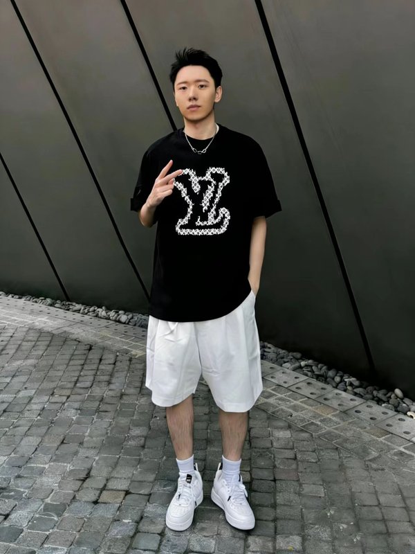 루이비통 라운드넥 반팔 티셔츠 001-174397