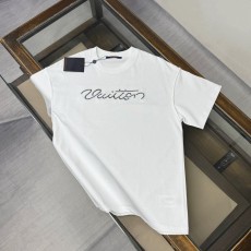 루이비통 여름 신상 자수 라운드넥 반팔 티셔츠 001-174496