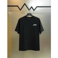 루이비통 중후한 프린트 자수 반팔 티셔츠 001-174509