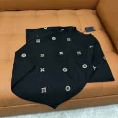 루이비통 자수 스톤 로고 반팔 티셔츠 001-174518