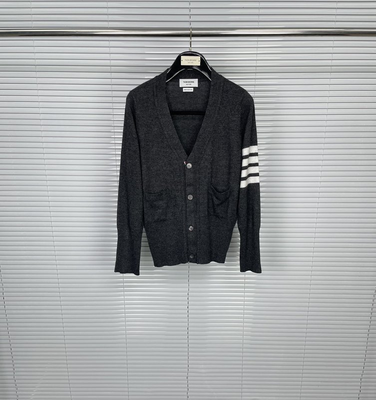 톰브라운 4 라인 울 카디건 001-174695