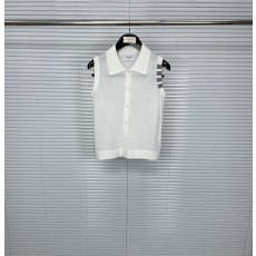 톰브라운 4 바 스트라이프 울 니트 칼라 조끼 가디건 001-174759