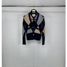 톰브라운 다이아몬드 격자 울 카디건 001-174851